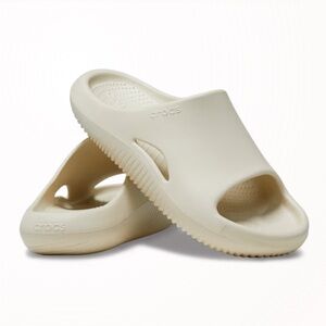 CROCS Mellow Recovery Slide size 6